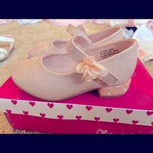 Pink sparkly dress shoes